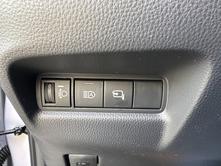 Vehicle Image 24