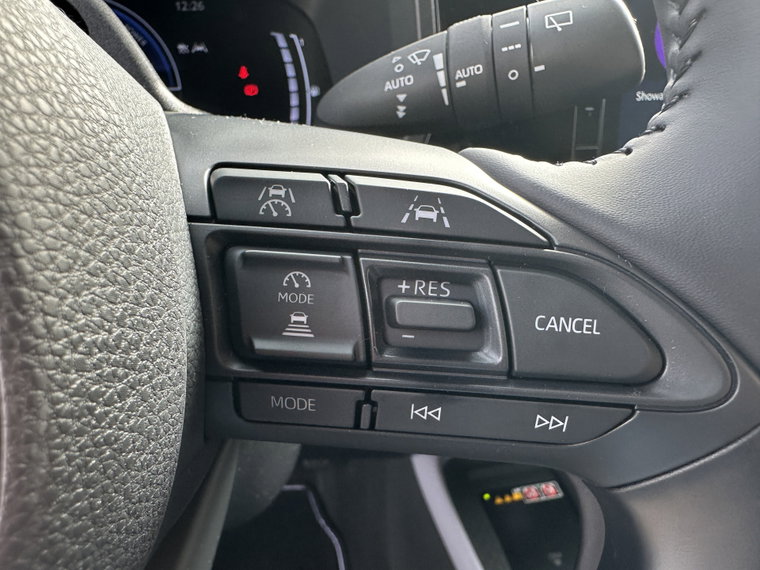 Vehicle Image 26