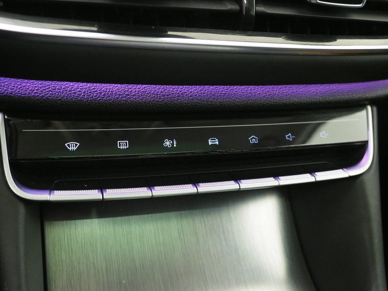 Vehicle Image 32