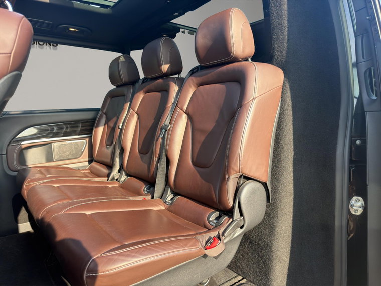 Vehicle Image 31