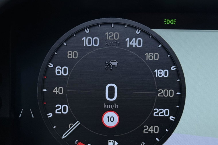 Vehicle Image 22