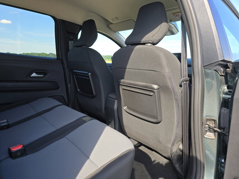 Vehicle Image 36