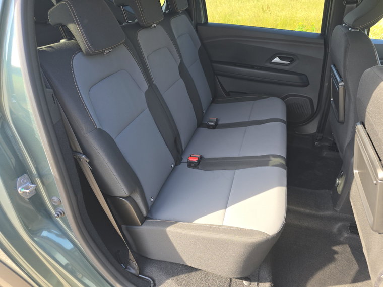 Vehicle Image 37