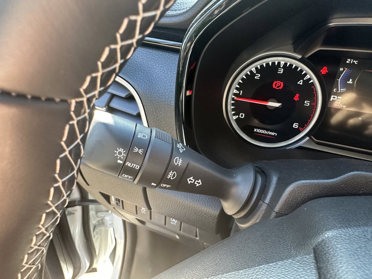 Vehicle Image 38