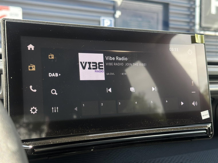 Vehicle Image 14