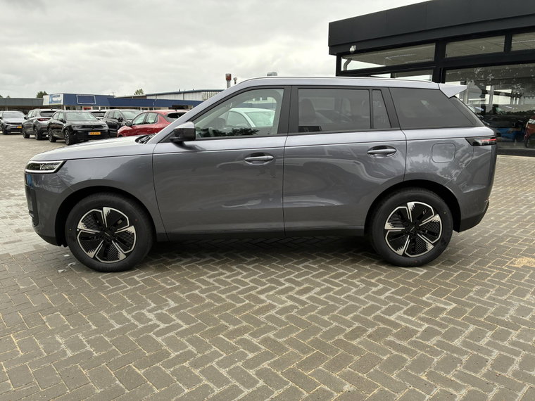Vehicle Image 17