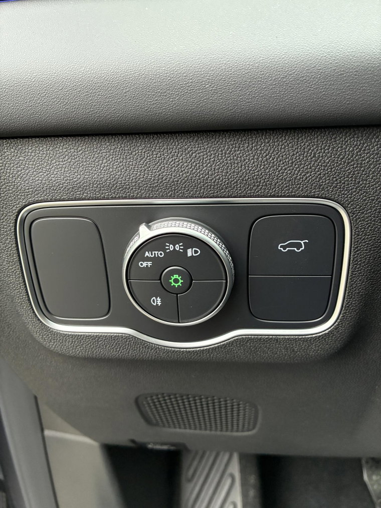 Vehicle Image 29