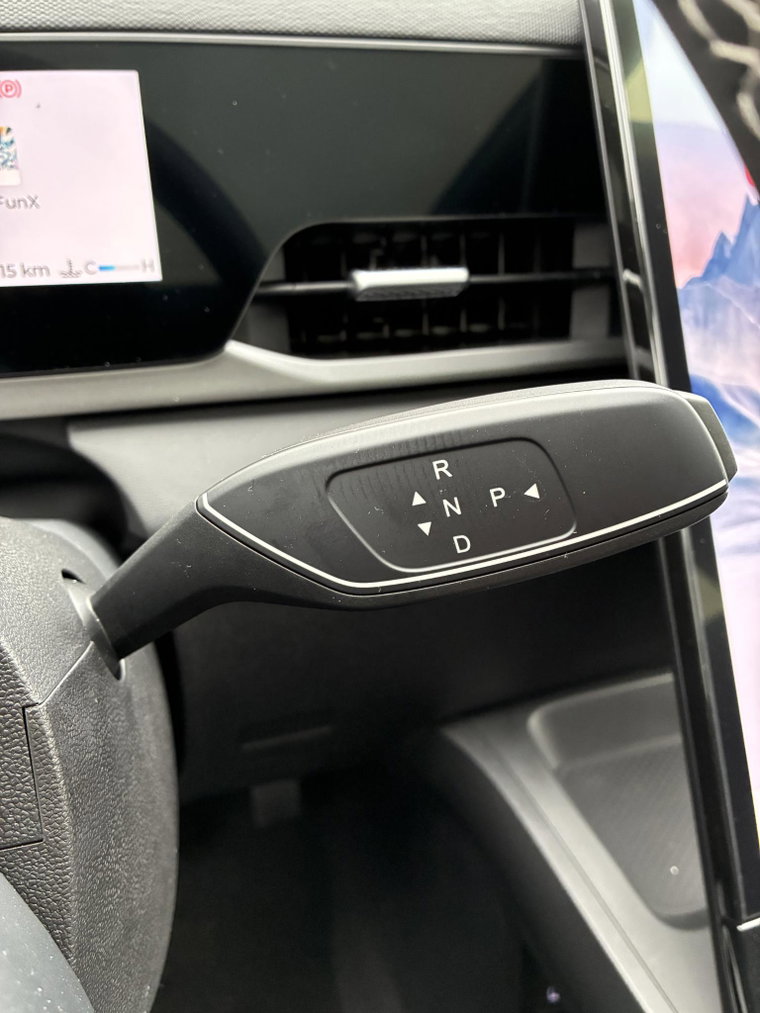 Vehicle Image 33