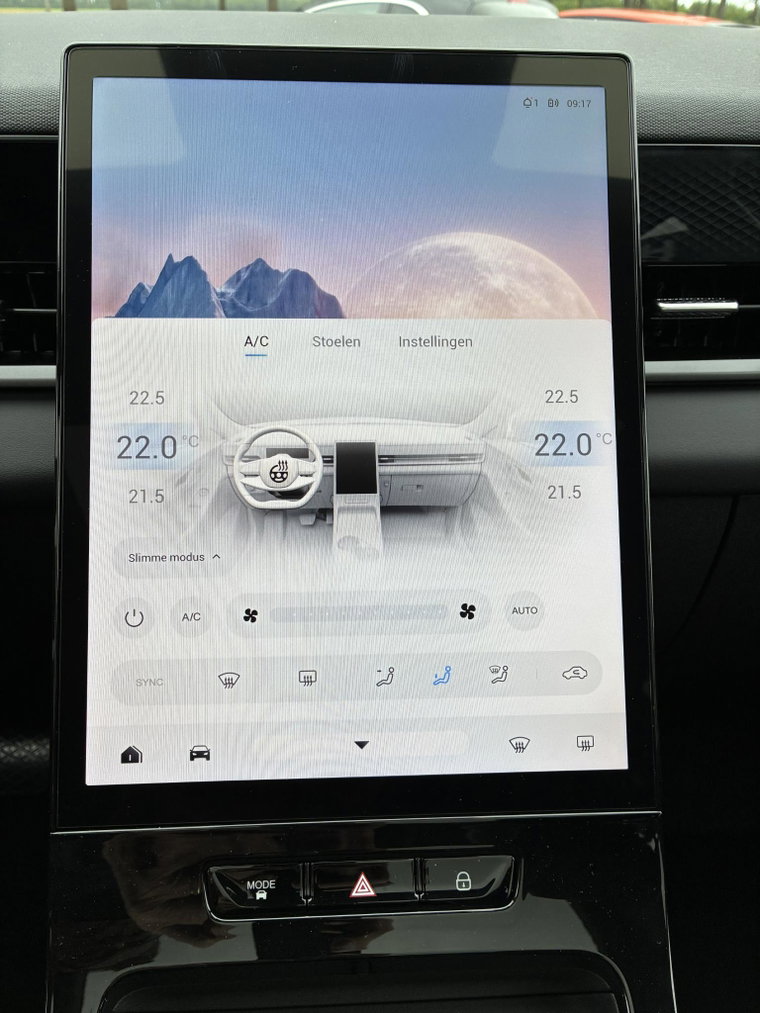 Vehicle Image 35