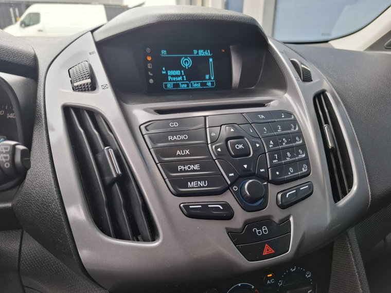 Vehicle Image 29