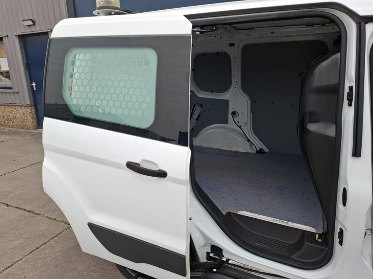 Vehicle Image 34