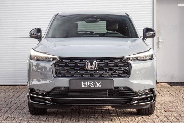 Vehicle Image 11