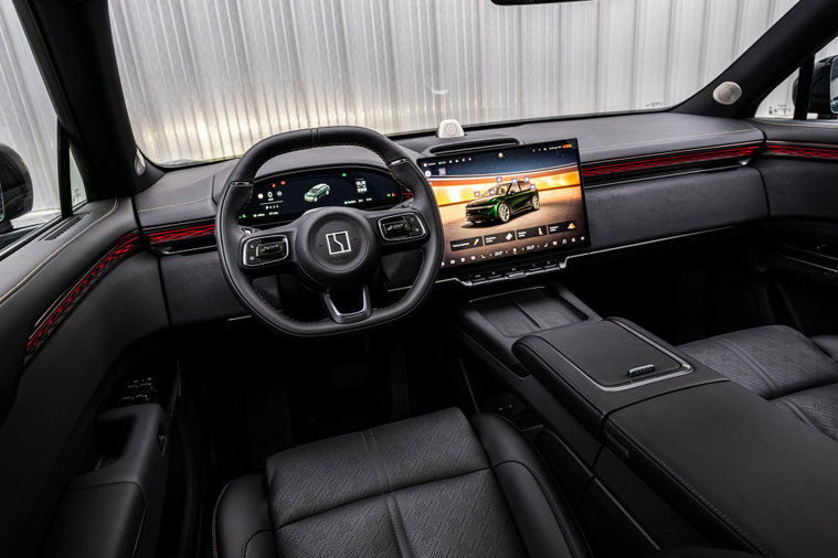 Vehicle Image 13