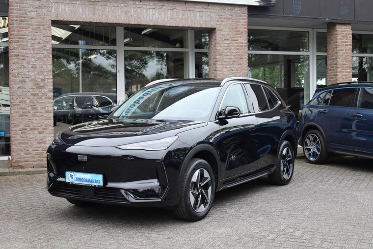 Vehicle Image 11