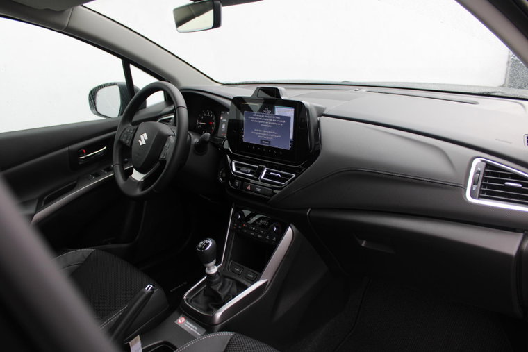 Vehicle Image 17