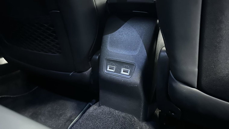 Vehicle Image 23