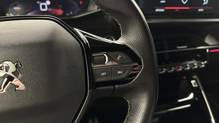 Vehicle Image 33