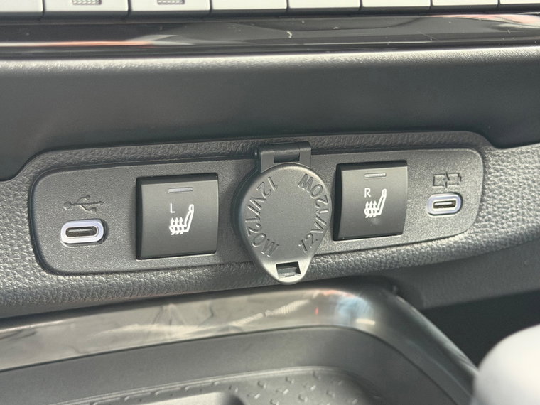 Vehicle Image 27