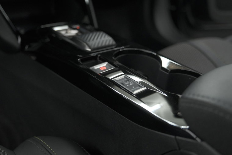 Vehicle Image 39