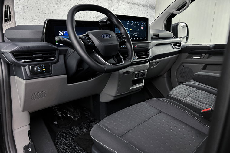 Vehicle Image 20