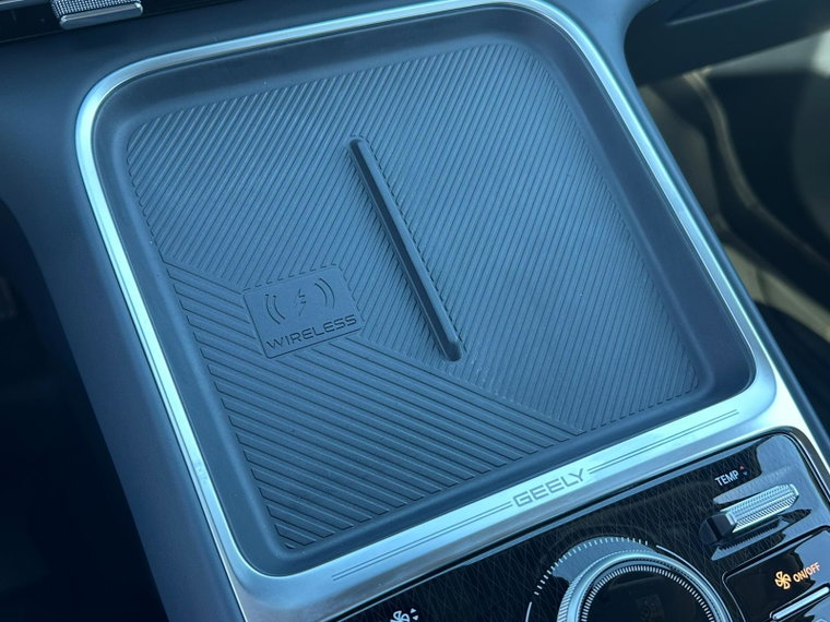 Vehicle Image 42
