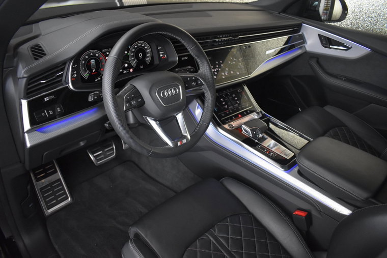 Vehicle Image 15