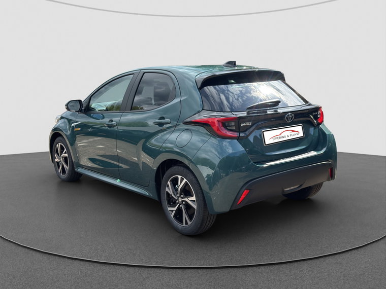 Vehicle Image 12