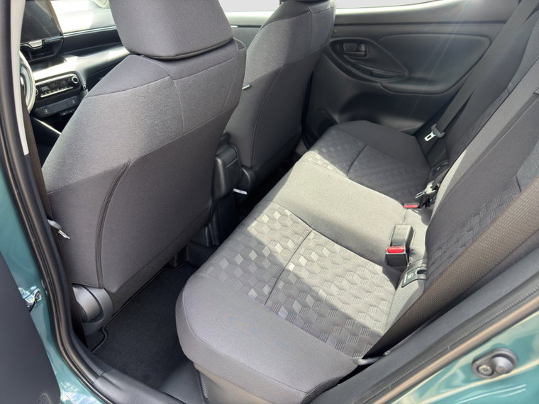 Vehicle Image 14