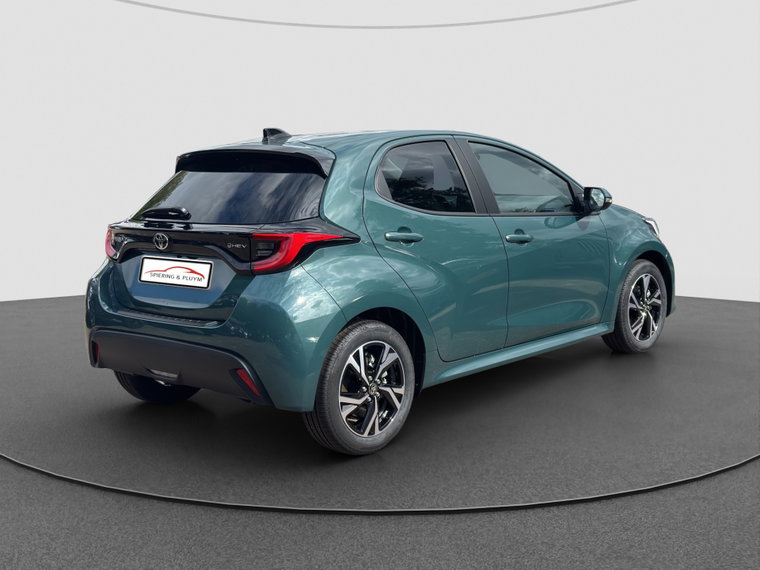 Vehicle Image 6