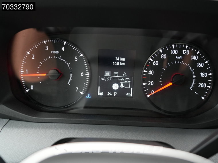 Vehicle Image 30