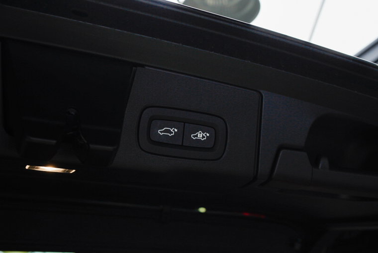 Vehicle Image 48