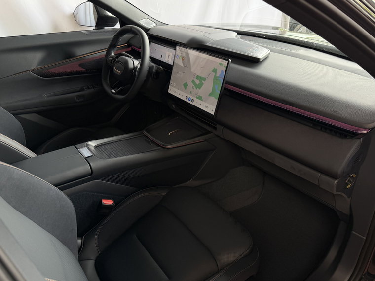 Vehicle Image 39
