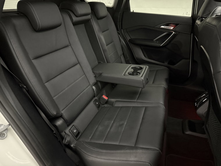 Vehicle Image 41