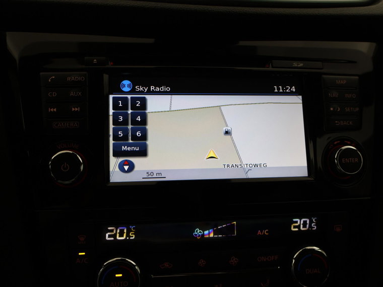Vehicle Image 23