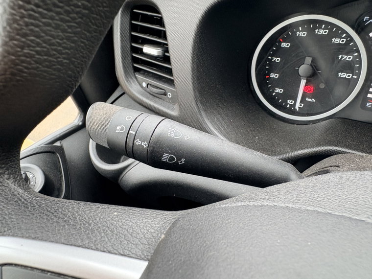 Vehicle Image 27