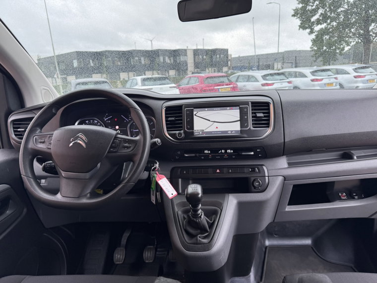 Vehicle Image 28