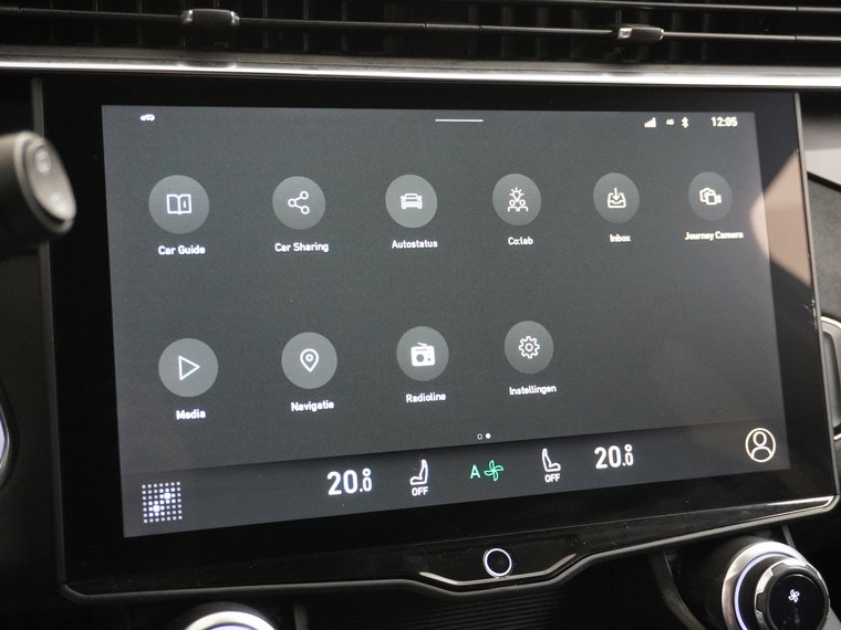 Vehicle Image 16