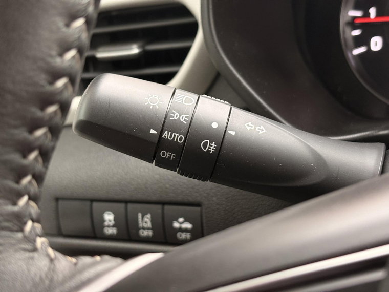 Vehicle Image 26