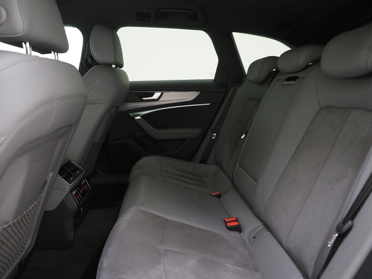 Vehicle Image 37