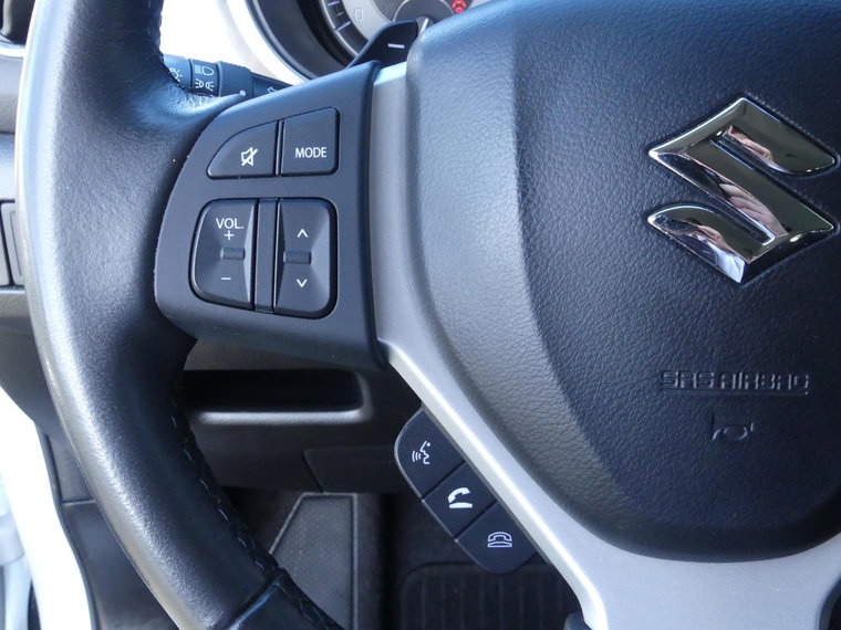 Vehicle Image 17