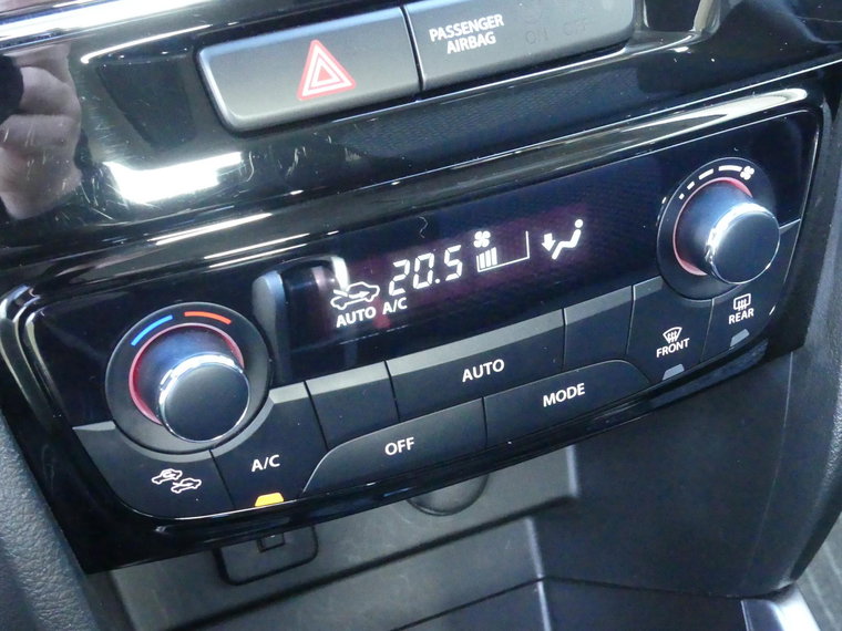 Vehicle Image 27