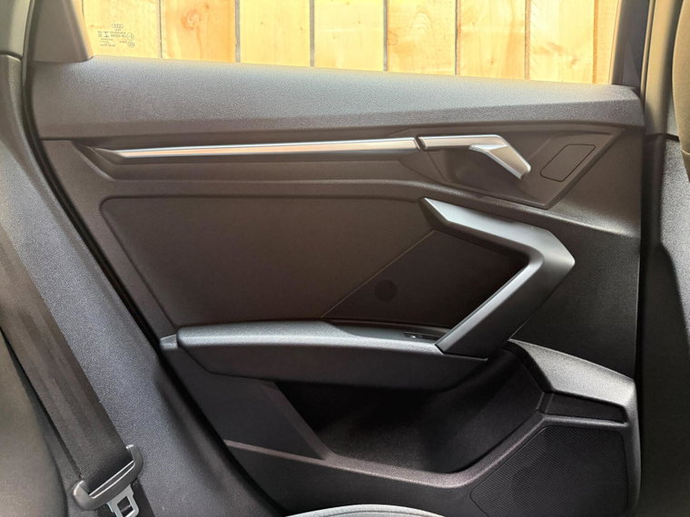Vehicle Image 45