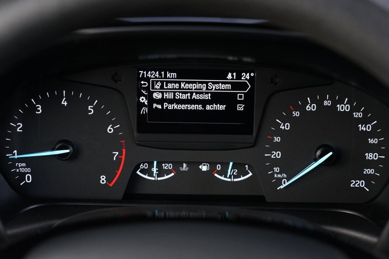 Vehicle Image 18