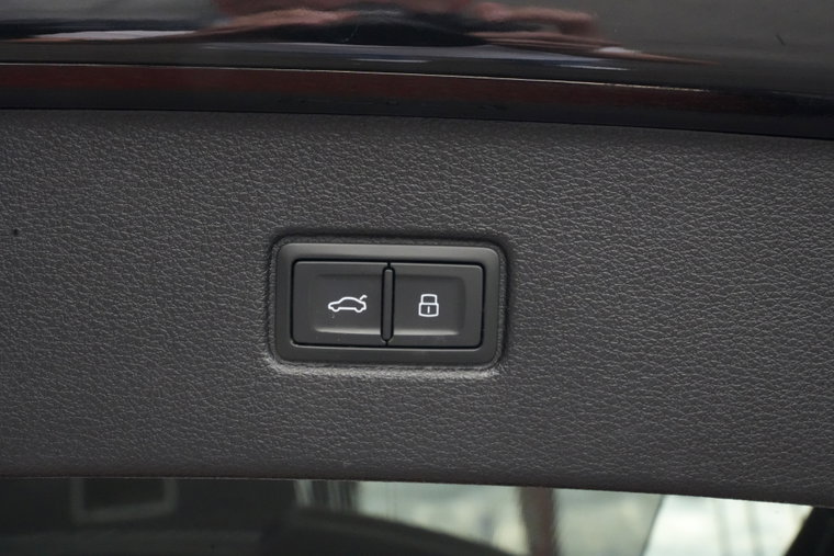 Vehicle Image 40