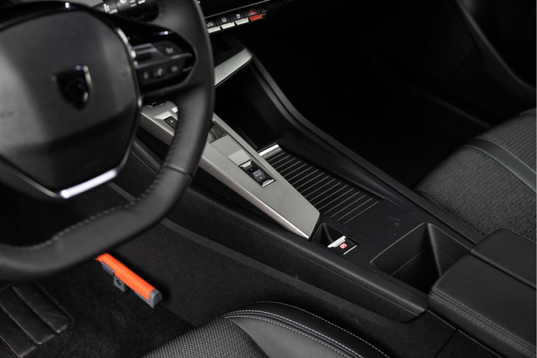 Vehicle Image 28