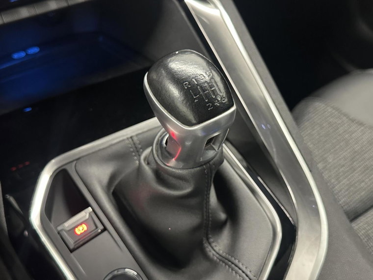 Vehicle Image 38