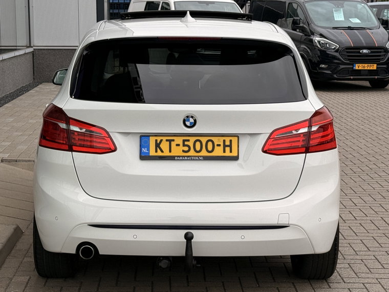 Vehicle Image 17