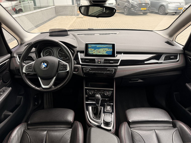 Vehicle Image 19