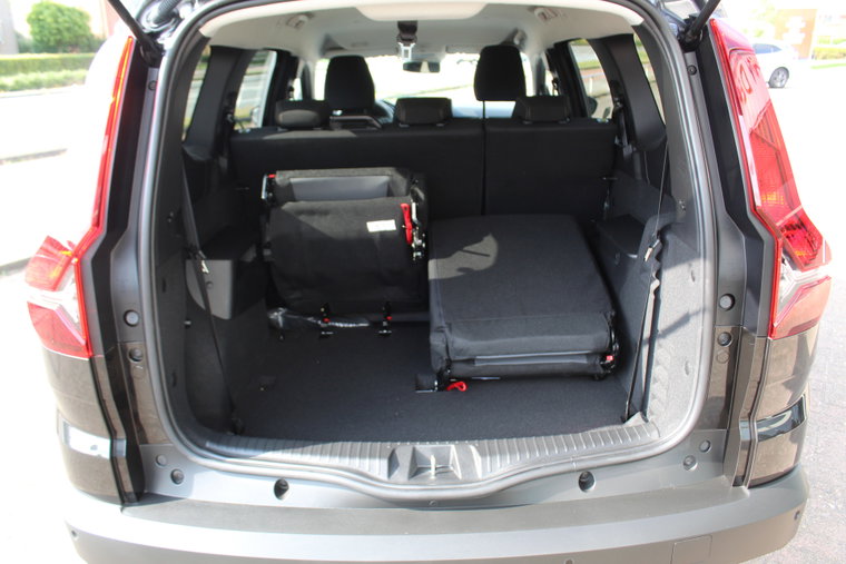 Vehicle Image 36