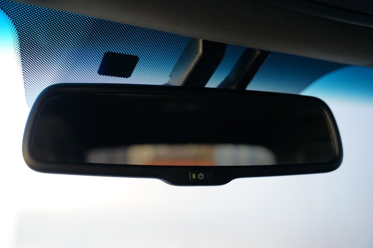 Vehicle Image 25